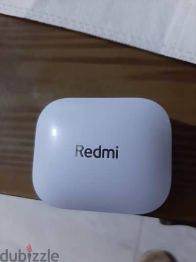 Redmi buds 5 left bud and box