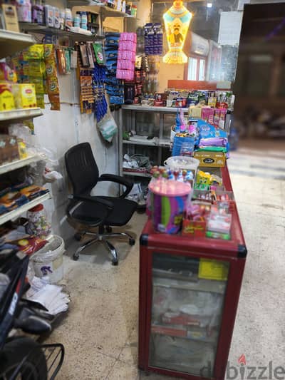 سوبر ماركت للبيع