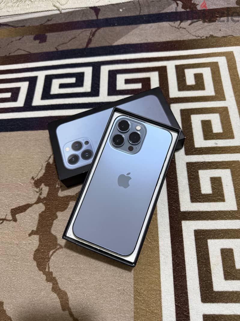 Apple - iPhone 13 Pro 256G 2