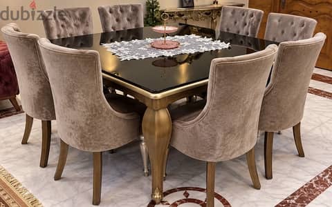 سفرة مودرن خشب + 8 كراسي بحالة ممتازة