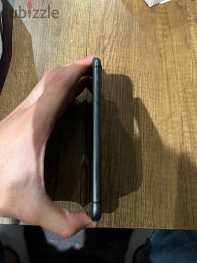 Apple - iPhone 11