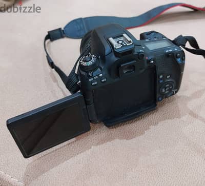 77D CANON FOR SALE!  2 PERFECT lenses [18-55+ 50 prime