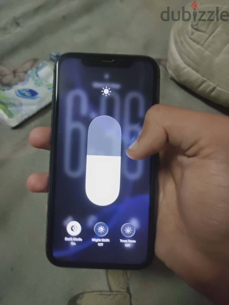 Apple - iPhone 11 4
