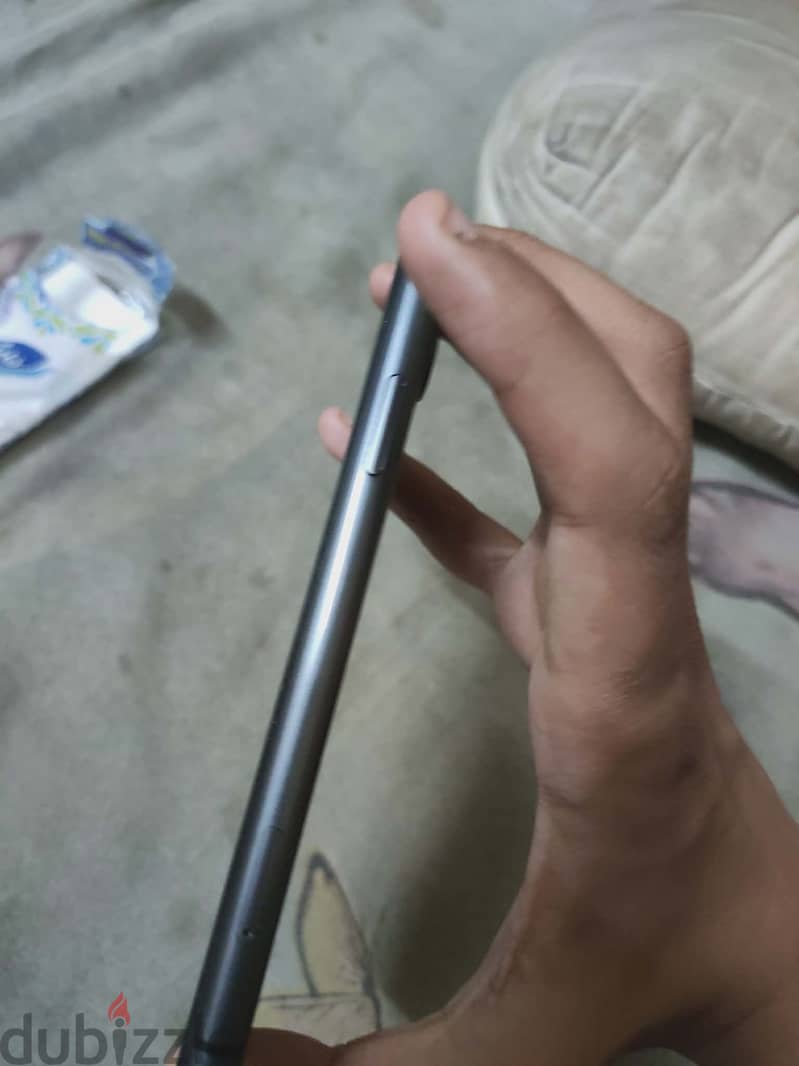 Apple - iPhone 11 7