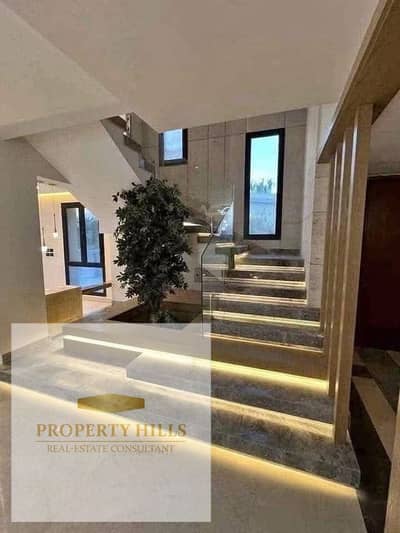 Villa for sale, 196 sq m, in Hyde Park, ready for viewing. Available for sale below the original price with a 5% down payment and flexible installments.