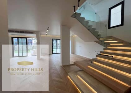 Villa for sale, 196 sq m, in Hyde Park, ready for viewing. Available for sale below the original price with a 5% down payment and flexible installments.