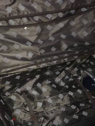 شنطة سفر كبيرة وارد السعودية للبيع
