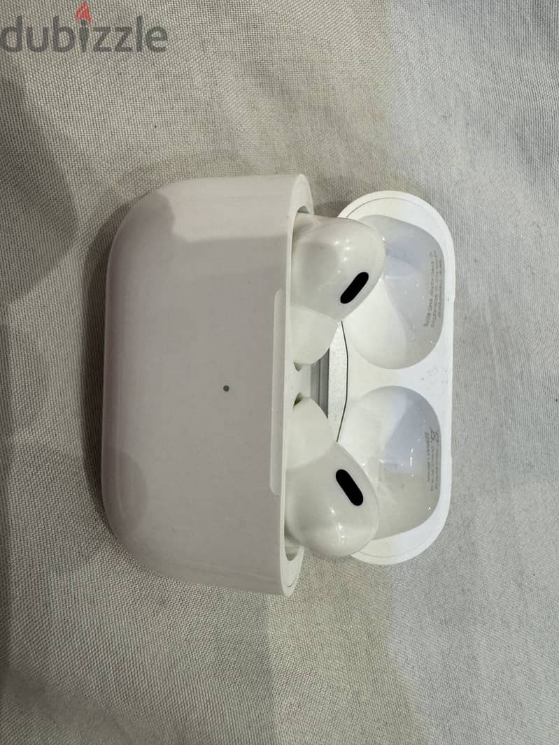 Apple AirPods Pro2 3