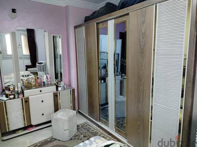 غرفة نوم كسر زيرو استعمل شهرين بحالة ممتازة
