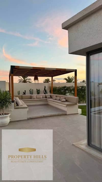 فيلا للبيع 350م من هايد بارك جاهزة للمعاينة للبيع بأقل من سعرها الاصلي وبمقدم 5% واقساط على اطول فترة بالتسهيلات
