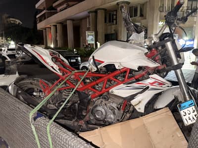 Benelli tnt 150i