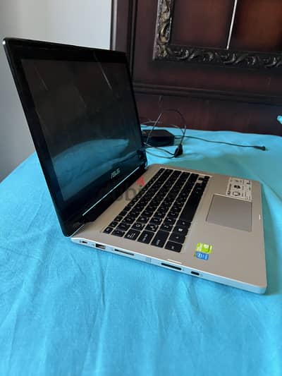 ASUS TP300L Flip Touch i5 – حالة جيدة جدًا – للبيع
