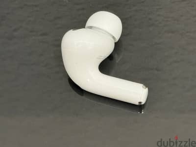 Airpods pro 3 left side only  سماعة ايربودز برو ٣ الناحية الشمال