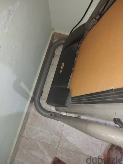 ماكينة treadmill مستعملة