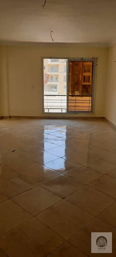 Apartment for sale in Dar Misr Al Andalus Phase 2, 140 sq m, first floor, 3 bedrooms and 3 bathrooms, all utilities connected, armored door, super del