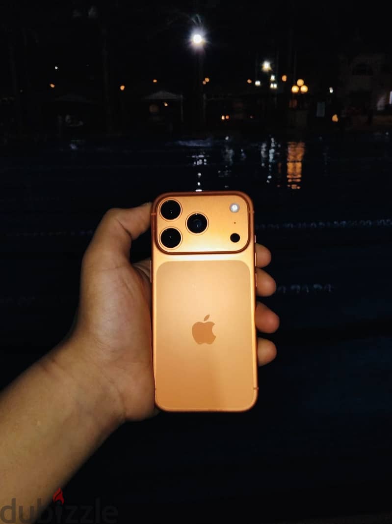 آبل - آيفون 17 برو 4