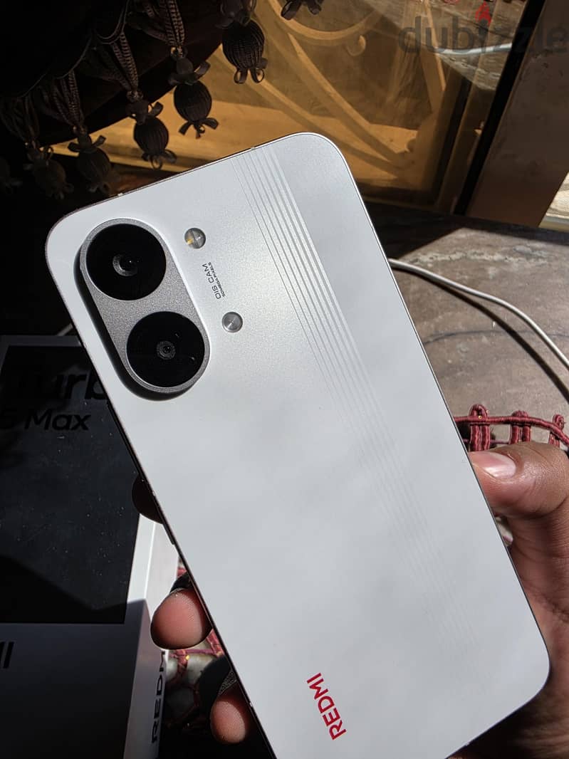 Redmi Turbo 5 MAX 3