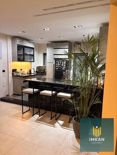 Apartment for sale in Mayan Compound, Fifth Settlement: Prime view, ultra-super-lux finishing, 3 bedrooms. Down payment of 1 million EGP; located next