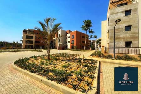 Panoramic Window Loft Double Height Below Market in District 5 New Cairo