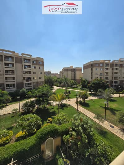 شقة للبيع في B11 مدينتي 165م تشطيب Ultra Super Lux وفيو وايد جاردن