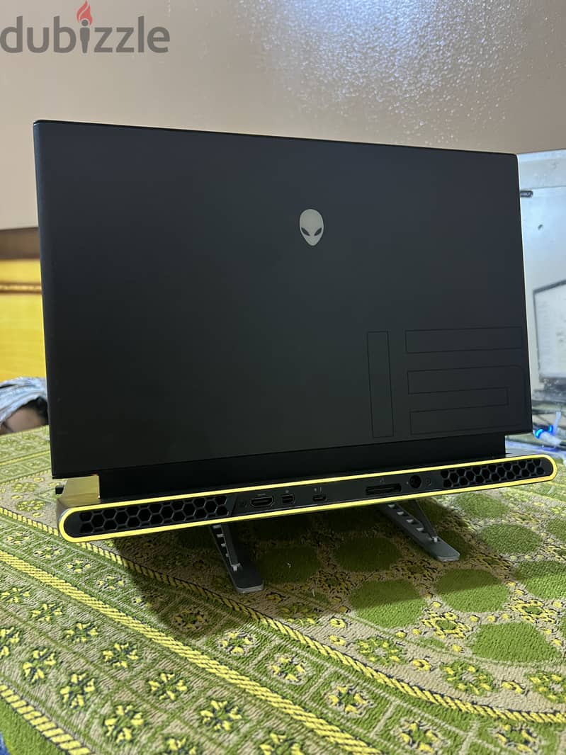 Alienware m15 R4 1