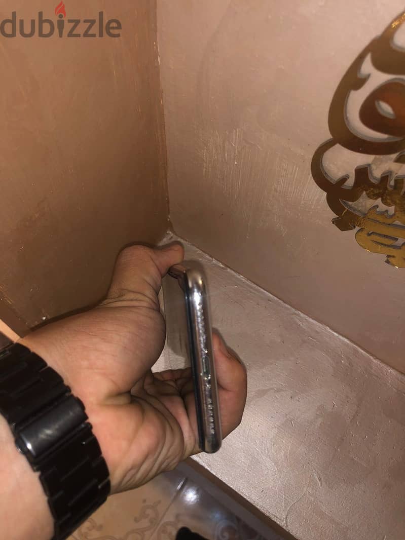 آبل - آيفون اكس 7
