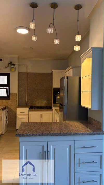 125 square meters apartment for rent in Westown