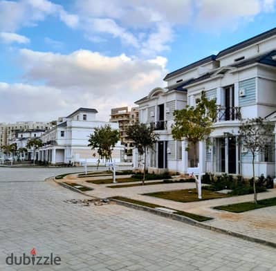 تاون هاوس جاهز للاستلام 305م للبيع في ماونتن فيو اي سيتي التجمع الخامس Mountain View iCity New Cairo