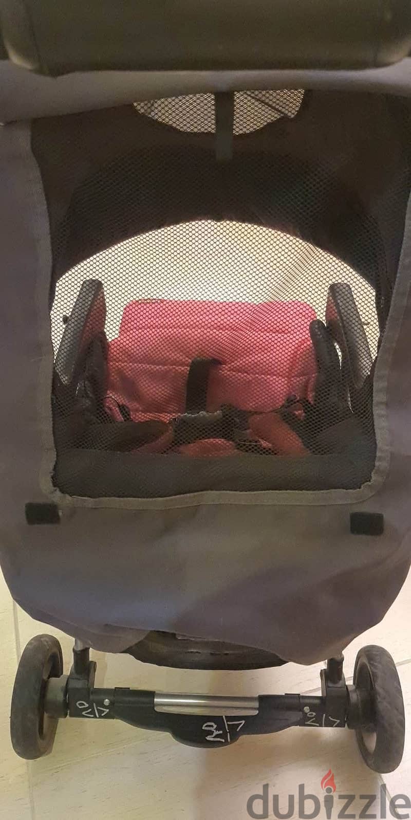 Stroller للبيع 1