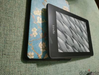 Kindle Paperwhite 32GB استعمال خفيف جدا + كفر تفاعلي & الجيل العاشر