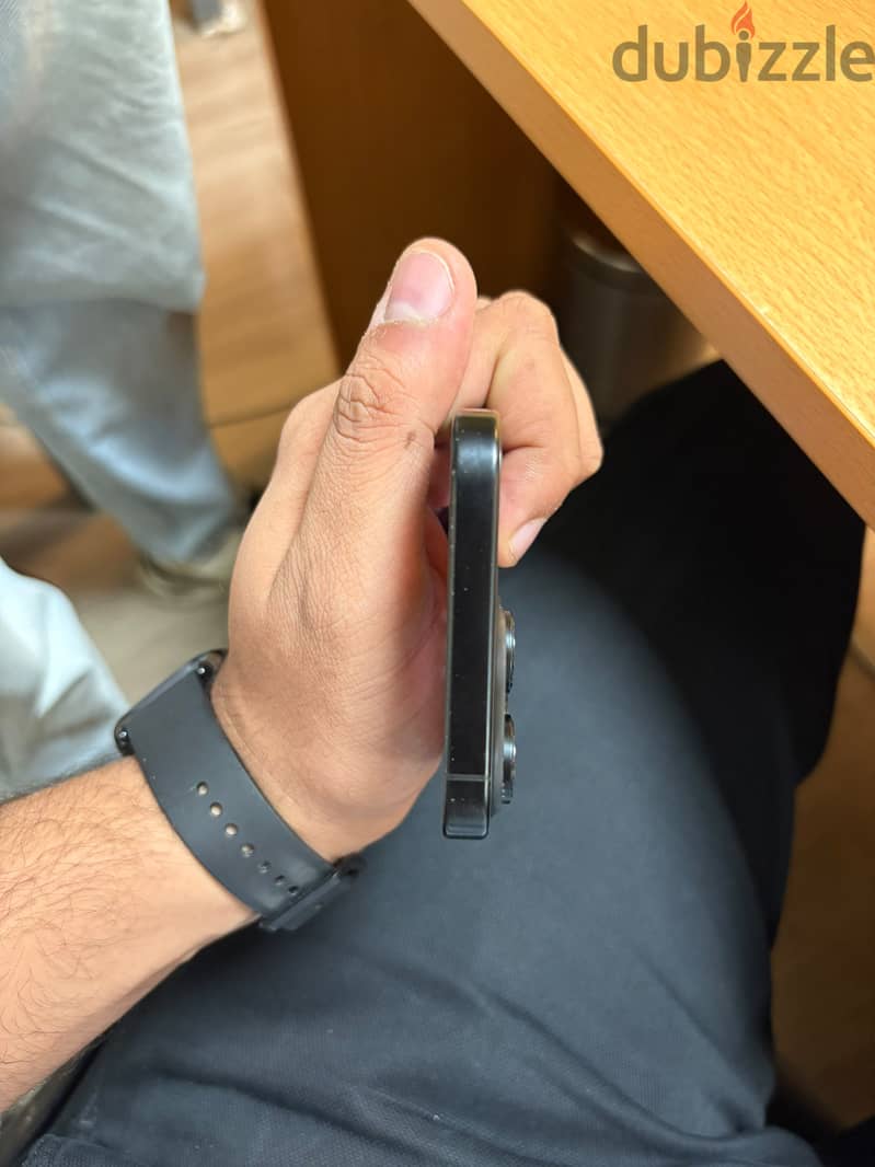 Apple - iPhone 16 Pro Max 1