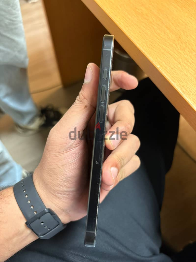 Apple - iPhone 16 Pro Max 4