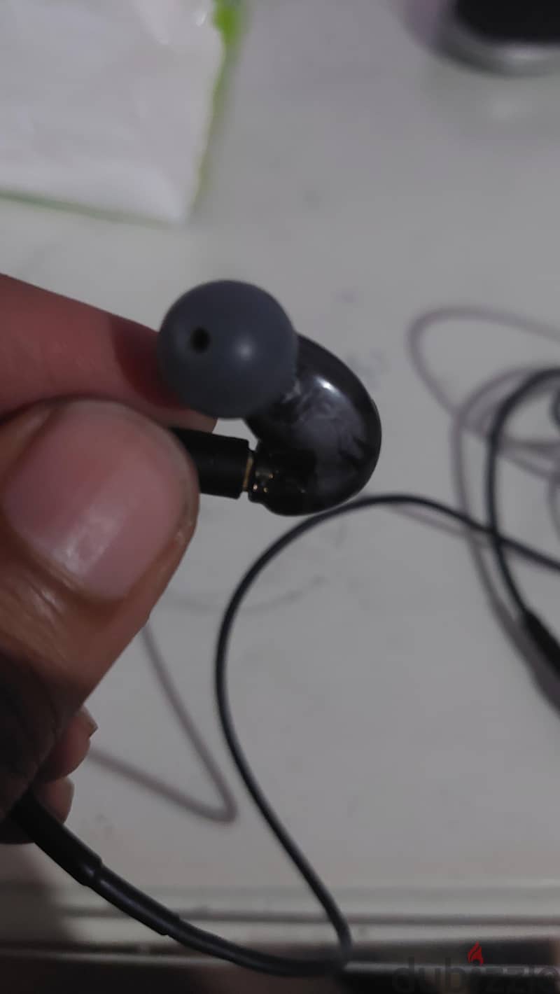 Shure SE215 سماعة 1