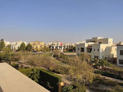توين هاوس 320م  متشطبة بالمطبخ والتكييفات للبيع في ميفيدا إعمار التجمع الخامس بحمام سباحة خاص Mivida Emaar New Cairo
