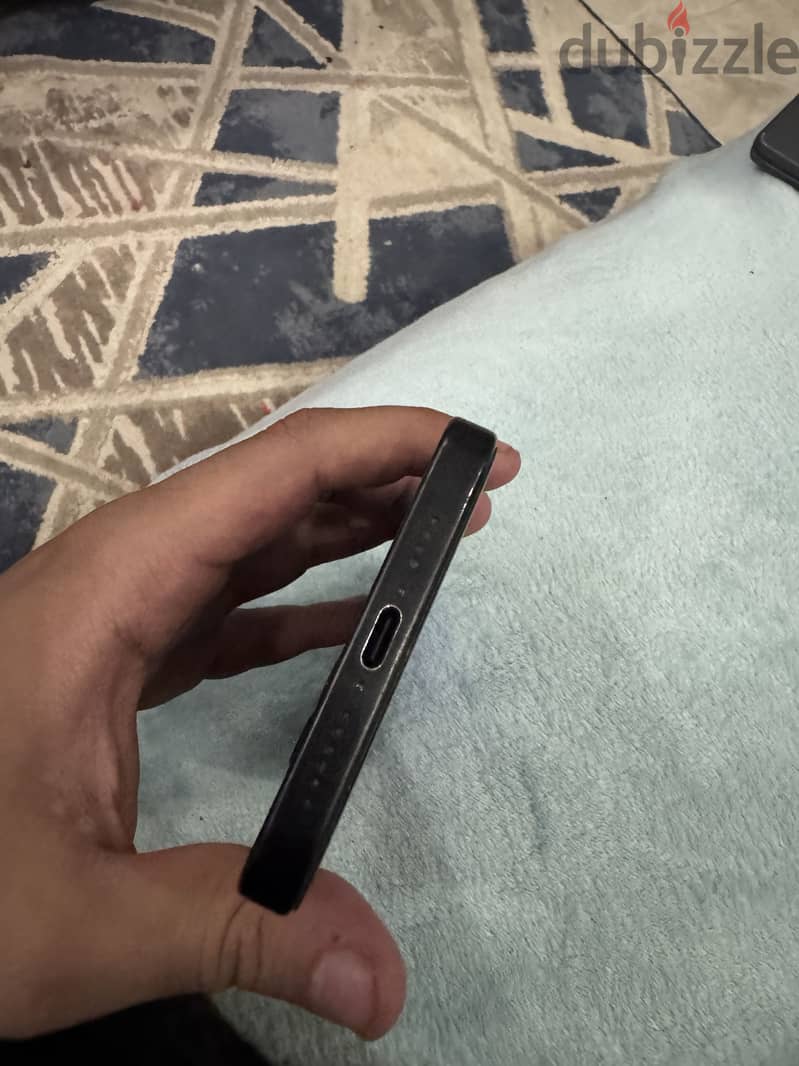 Apple - iPhone 15 Pro Max 3