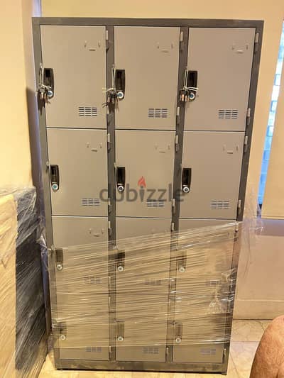 لوكر معدن مستورد دولاب وحدات تخزين لوكرات متاح فوري locker