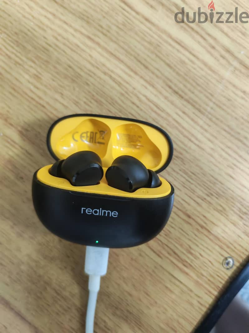 Realme buds T110 1