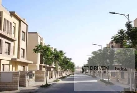 Lowest Price Corner Townhouse 3BD For sale In Pyramids Hills in 6th of October City Giza