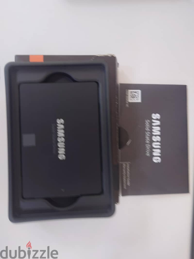 Samsung SSD 860 Evo 1