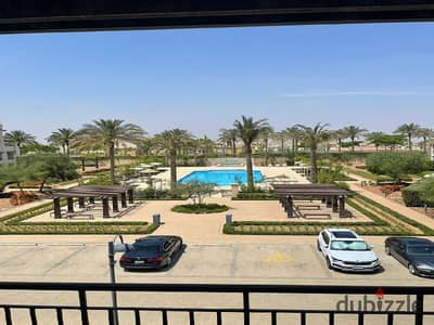 دوبلكس يطل علي مساحات خضراء للايجار فى اب تاون كايرو متشطبة بالكامل من اعمار مصر