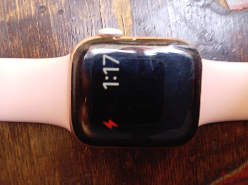 iPhone smartwatch Series 6 40mm GPs 5