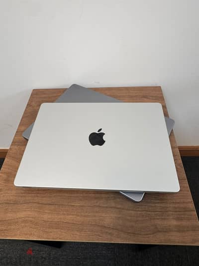 MacBook Pro 14" M1 Pro – 16GB / 512GB