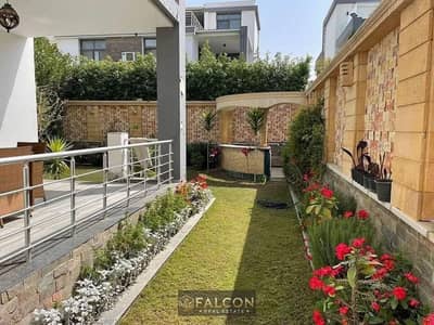 شقه بفيو خيالى على club house للبيع فى كمبوند taj city تاج سيتى امام مطار القاهره وفندق jw marriott وبامتداد شارع الثورة