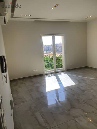 Apartment for rent in hyde Park