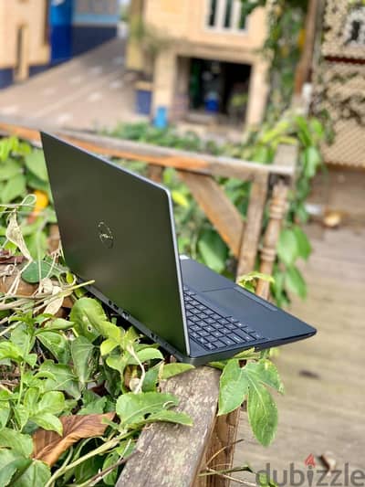 Dell precision 7560