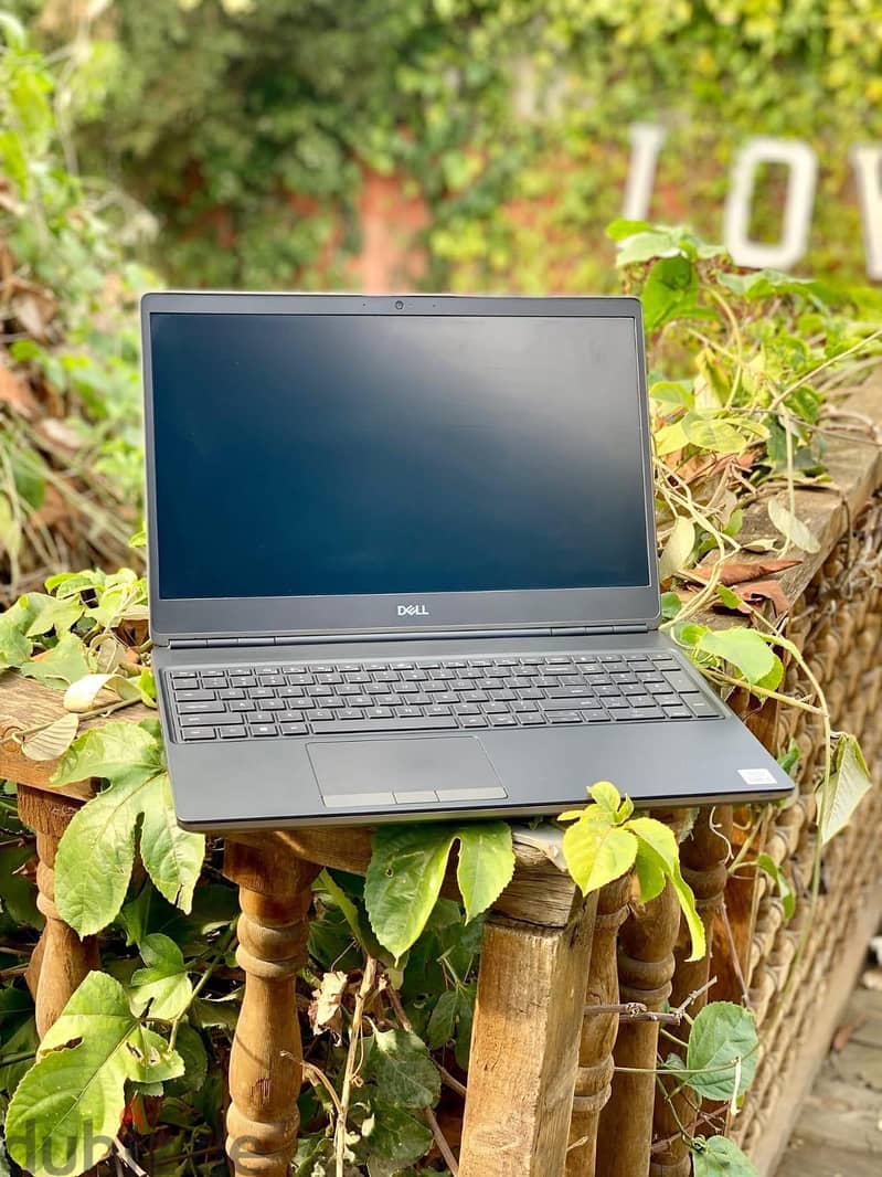 Dell precision 7560 1