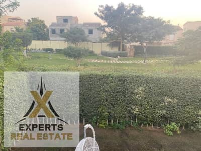 For buyers seeking a spacious, well-proportioned layout in a prime location close to services in Madinaty, VG1