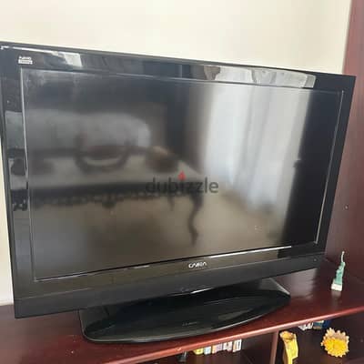 شاشة  FULL HD - LCD-  Caira  للبيع بحالة ممتازة