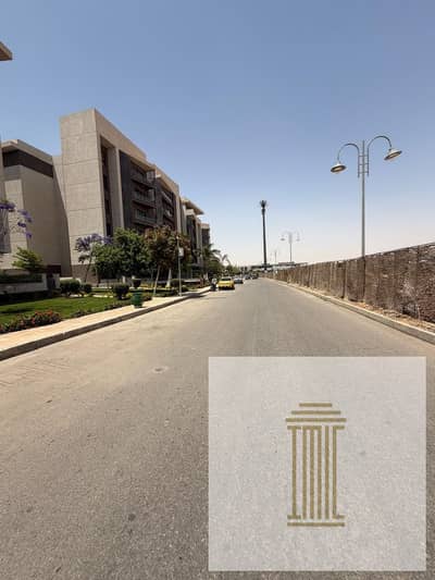 A prime 100-square-meter apartment in Madinaty's finest phase (Privado), 2019 launch booking