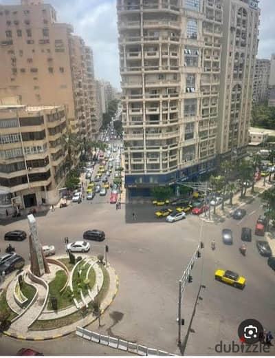 Apartment for sale 235m in Smouha, Zaki Rajab Street, Super Lux finishing, and there is a private garage for the building